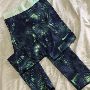 Women’s Nike Dri-fit leggings